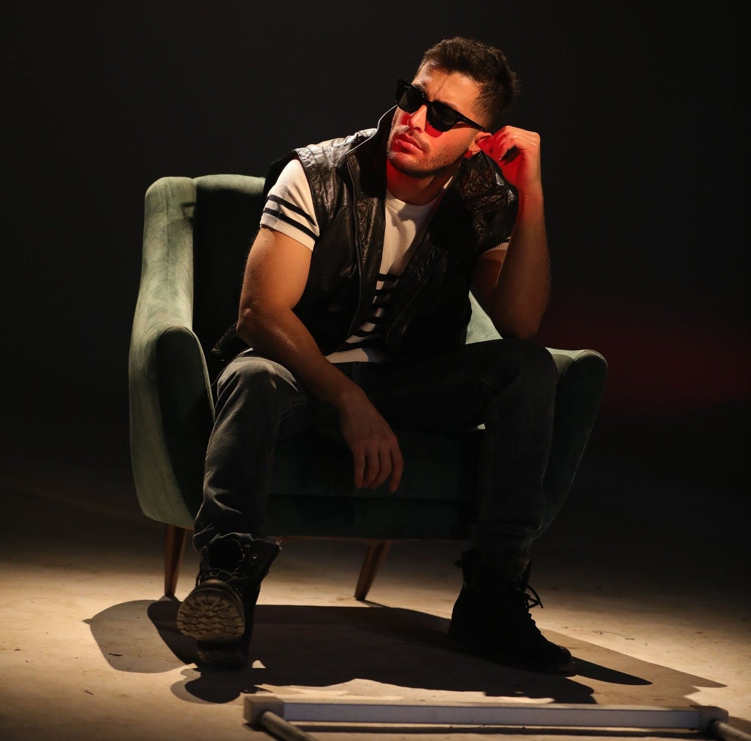 How To Choose The Best Leather Vest For Your Lifestyle