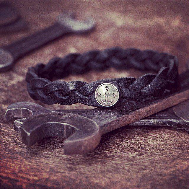 leather bracelets mens