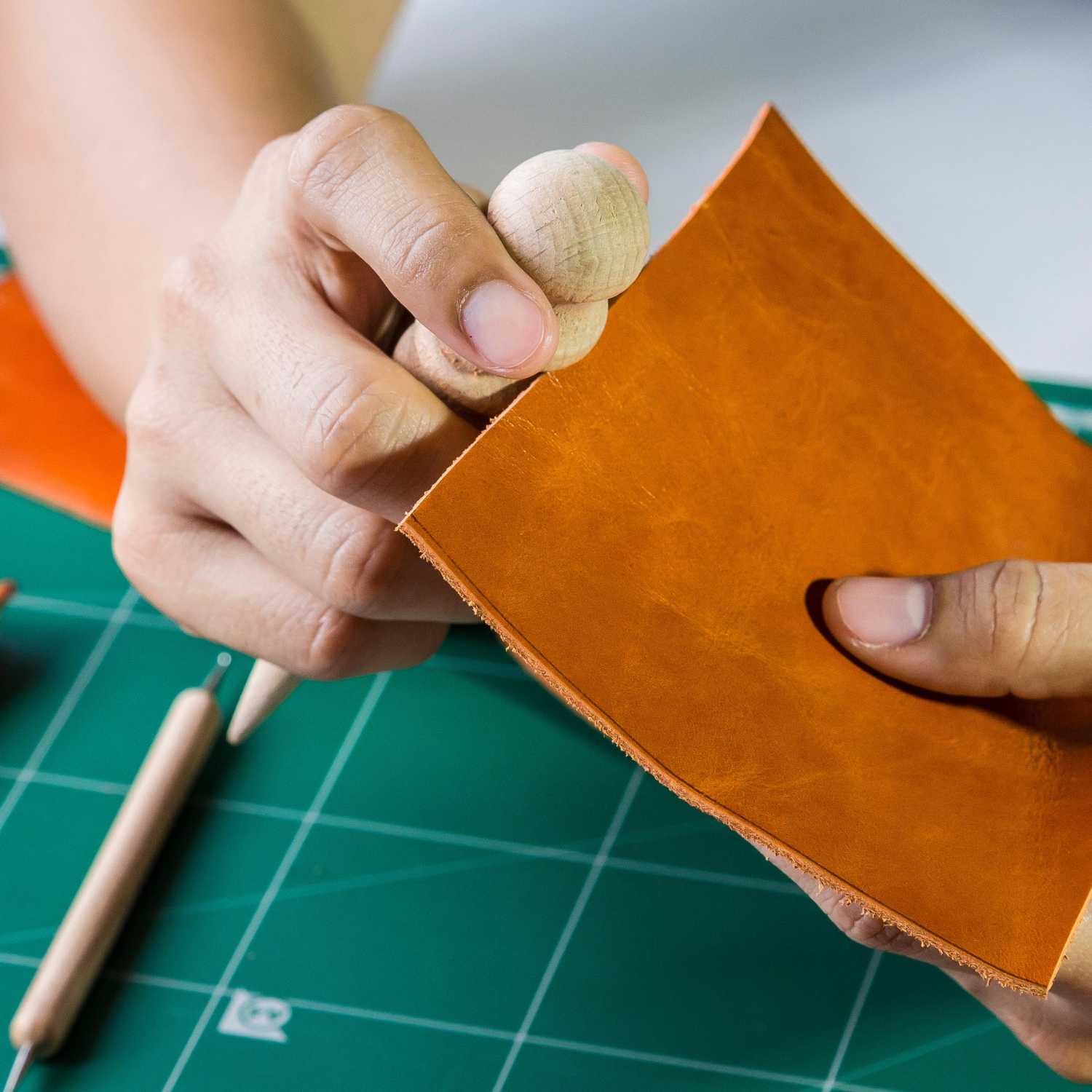 Choose The Right Thickness for Leather with this Leather Thickness Cha -  Leather Skin Shop