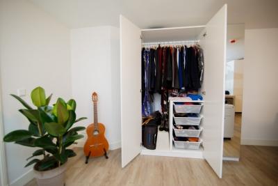 MINIMALIST WARDROBE