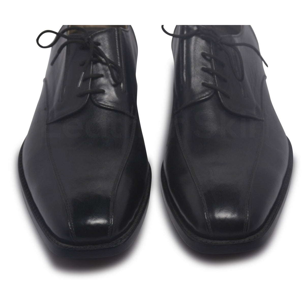 toe for black derby leather shoes