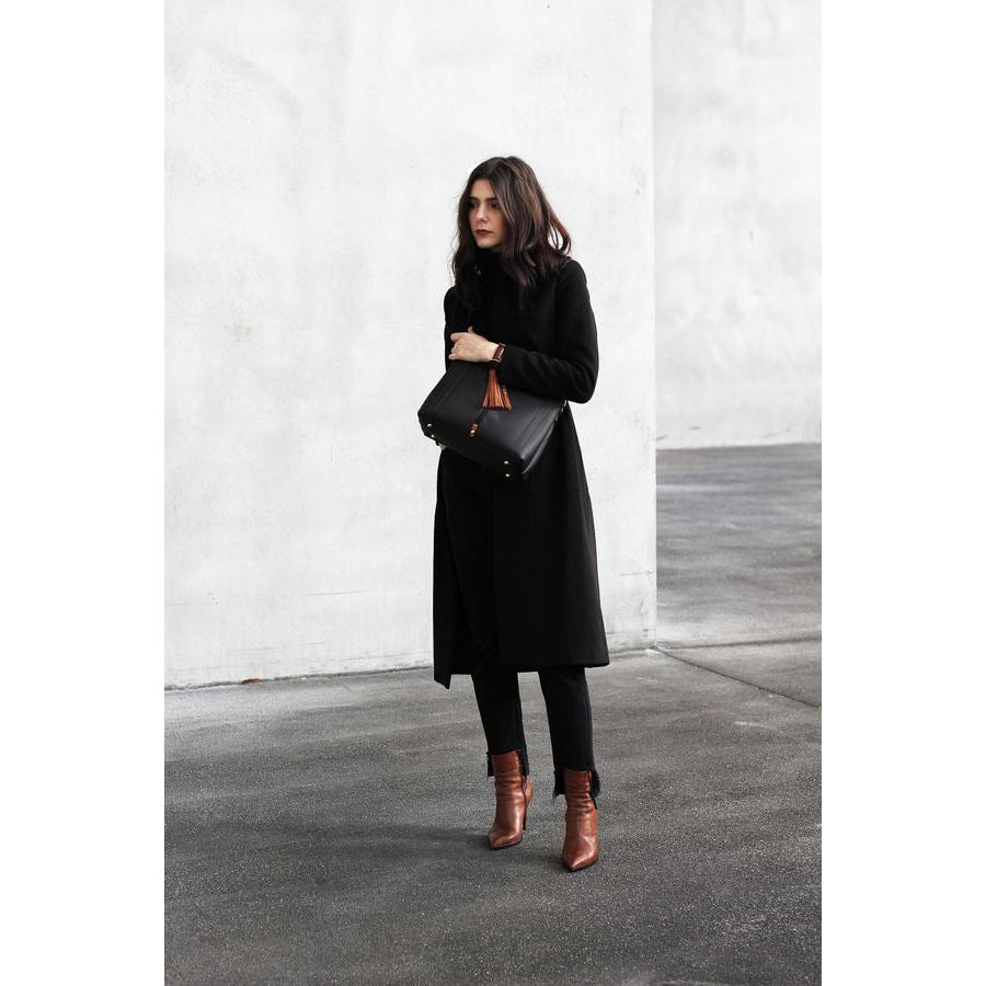 Women Lookbook Tote cross body Messenger Faux-Leather Bag with Tassels