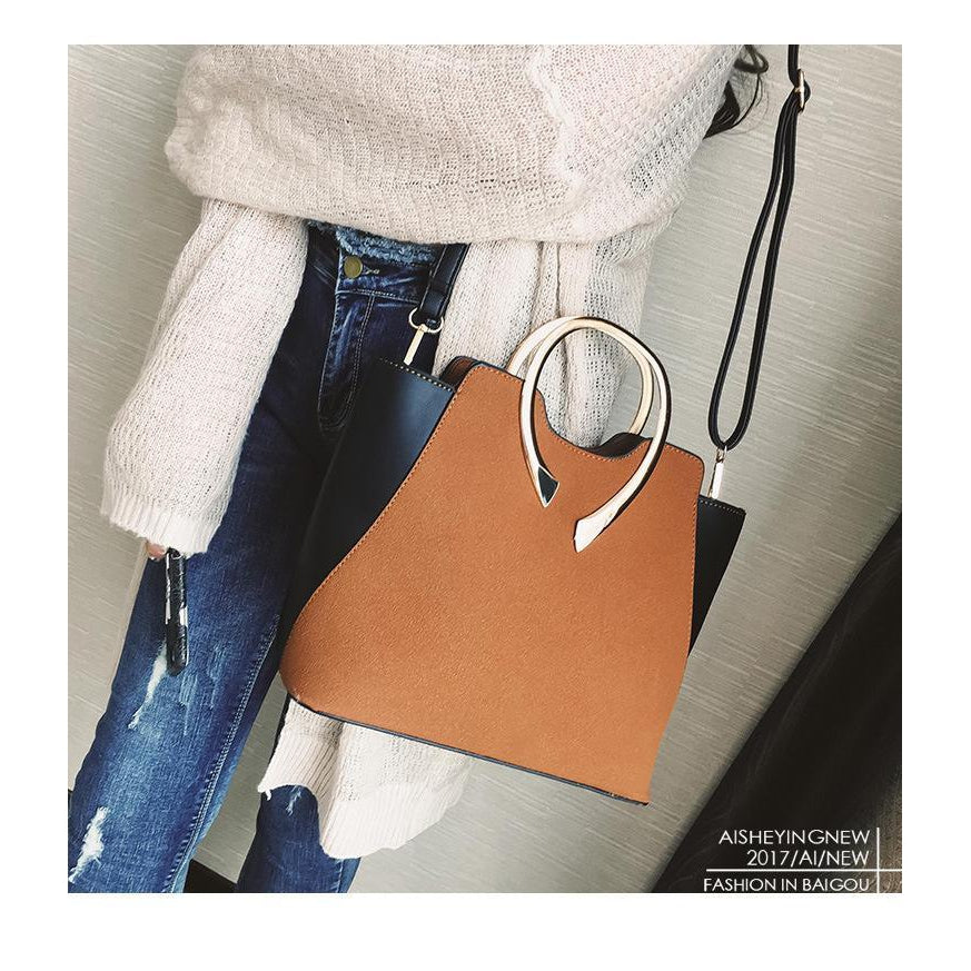 Women Tote Leather Handbag on women shoulders